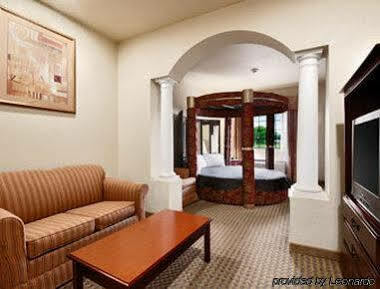 Best Western & Hotel